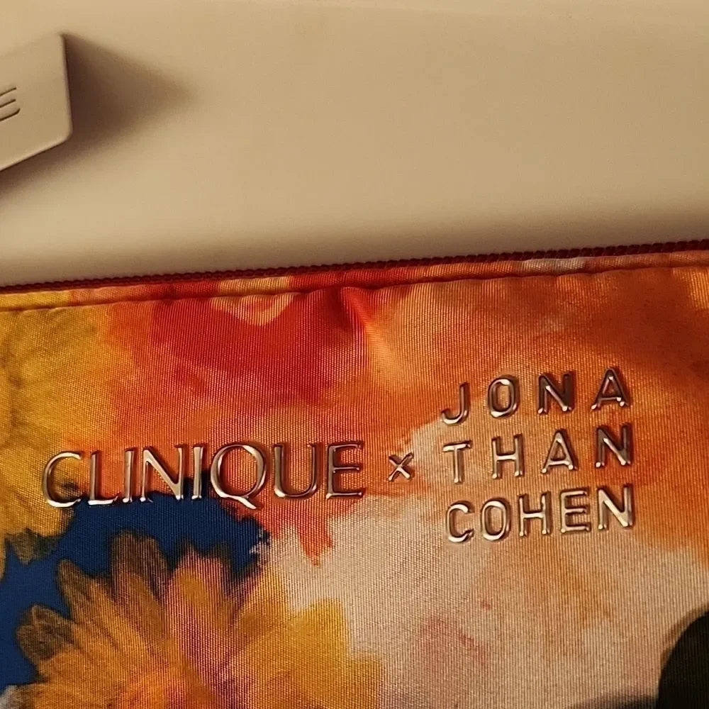 Clinique Vibrant Floral Cosmetic Pouch